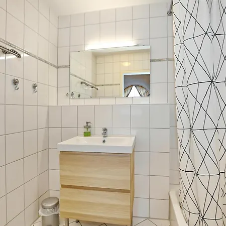 Strandschloesschen 18 Апартаменты Кюлунгсборн